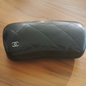 Chanel box